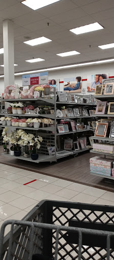 Clothing Store «Burlington Coat Factory», reviews and photos, 5766 Buford Hwy NE, Doraville, GA 30340, USA