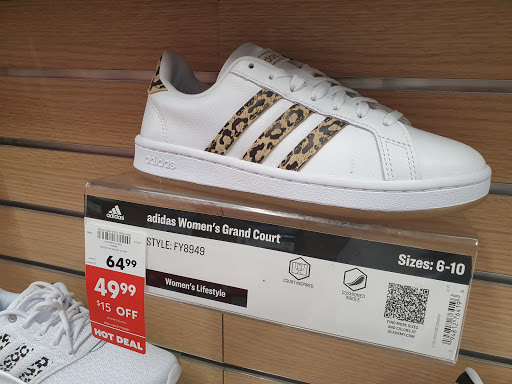 Sporting Goods Store «Academy Sports + Outdoors», reviews and photos, 11900 US-181, Portland, TX 78374, USA