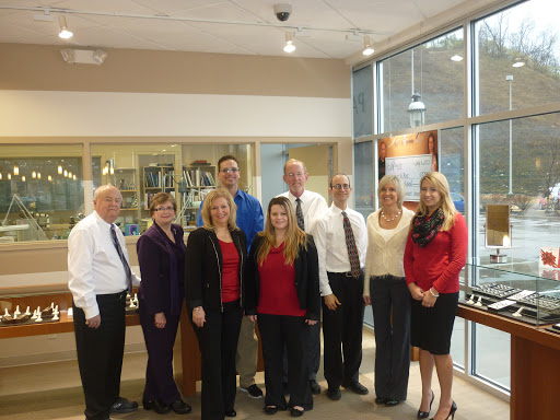 Jeweler «Monmouth Jewelers», reviews and photos, 108 Pavilion Pkwy, Newport, KY 41071, USA