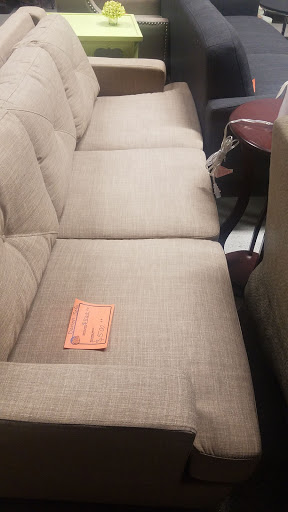 Discount Store «Bulldog Liquidators», reviews and photos, 130 NH-111, Hampstead, NH 03841, USA