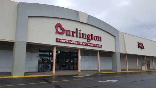 Burlington Coat Factory, 3684 U.S. 9, Freehold, NJ 07728, USA, 