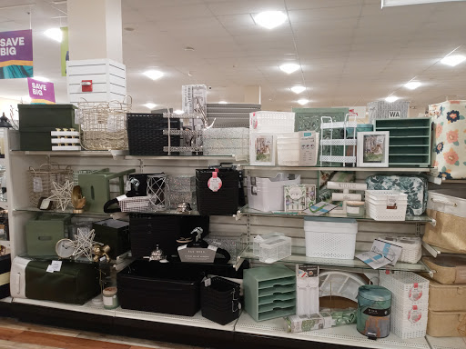 Department Store «Marshalls & HomeGoods», reviews and photos, 200 Petersville Rd, New Rochelle, NY 10801, USA