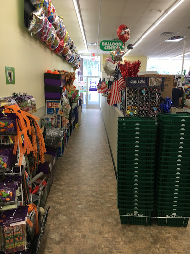 Dollar Store «Dollar Tree», reviews and photos, 152 Middle Neck Rd, Great Neck, NY 11021, USA