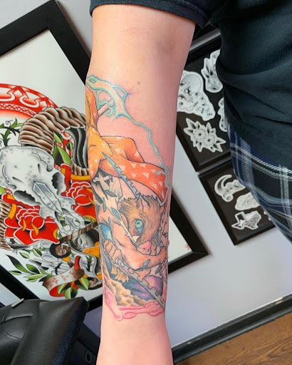 Explore honey tattoo ideas, creative tattoo ideas in Stephenville, available at Electric Ink Tattoo Studio