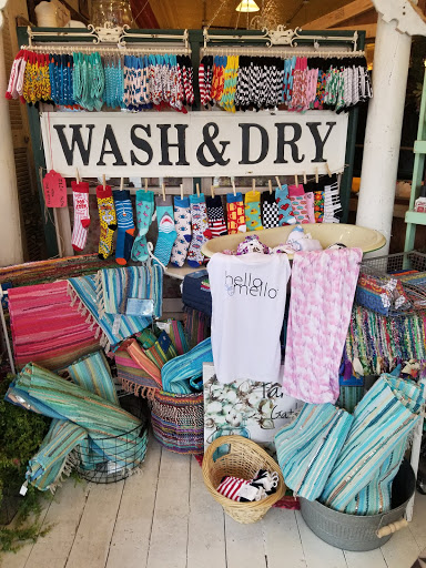 Antique Store «A Corner Cottage», reviews and photos, 895 Conner St, Noblesville, IN 46060, USA