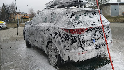 PĚNOVÝ RÁJ