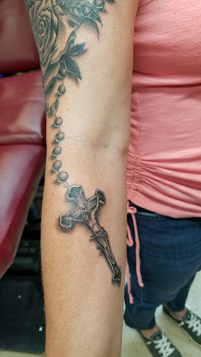 Tattoo Shop «BAY CITY TATTOO INC», reviews and photos, 1632 E 7th Ave, Tampa, FL 33605, USA