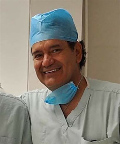 Dr. Javier Gomez Cabrera, Neurocirujano