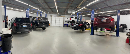 Auto Repair Shop «Fast Lane Auto Repair», reviews and photos, 2121 Triplett St, Owensboro, KY 42303, USA