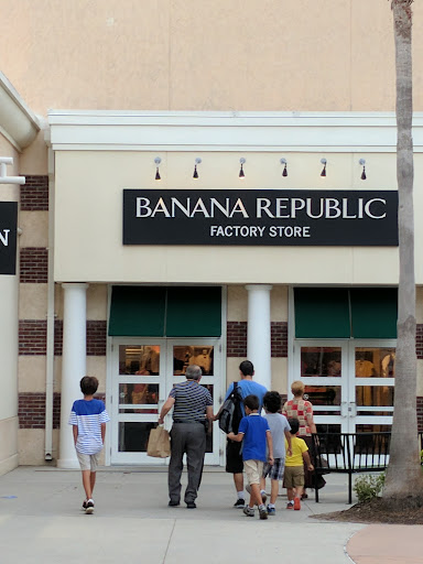 Clothing Store «Banana Republic», reviews and photos, 8200 Vineland Ave, Orlando, FL 32821, USA