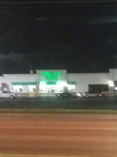 Dollar Store «Dollar Tree», reviews and photos, 1604 N Locust Ave c, Lawrenceburg, TN 38464, USA
