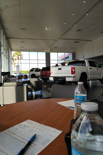 Car Dealer «Hanlees Chrysler Dodge Jeep Ram Kia», reviews and photos, 4318 Chiles Rd, Davis, CA 95618, USA