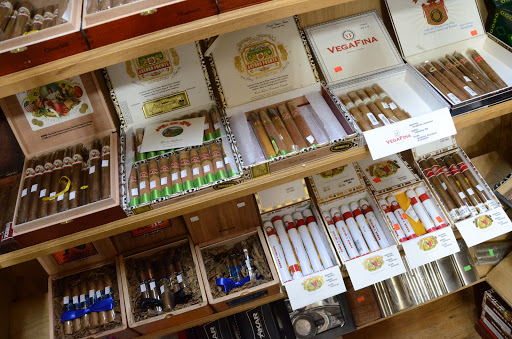 Tobacco Shop «Tobacco Outlet», reviews and photos, 9239 Waukegan Rd, Morton Grove, IL 60053, USA