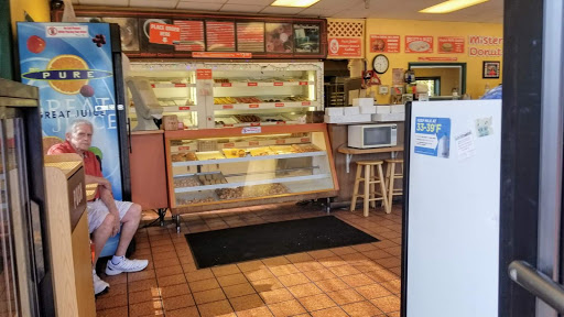 Donut Shop «Mister Donut», reviews and photos, 2720 Grovelin St # A, Godfrey, IL 62035, USA