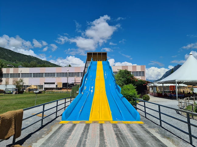 Kommentare und Rezensionen über HAPPYLAND parc d'attractions