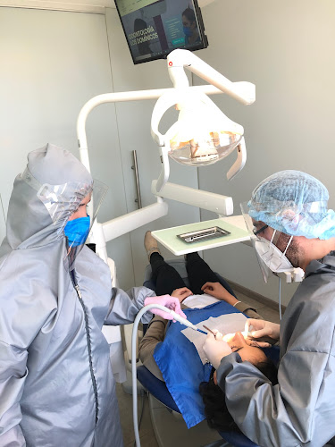 Odontología los Dominicos - Dentista