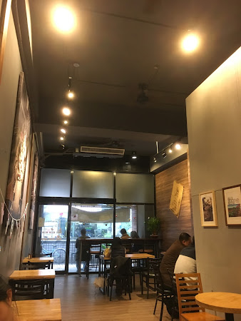 Louisa Coffee 路易・莎咖啡(松山站前門市)