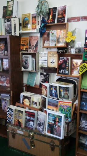 Book Store «Pipe & Thimble Bookstore», reviews and photos, 24830 Narbonne Ave, Lomita, CA 90717, USA
