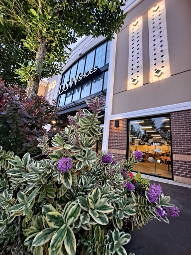 Shoe Store «DSW Designer Shoe Warehouse», reviews and photos, 17100 Southcenter Pkwy, Tukwila, WA 98188, USA