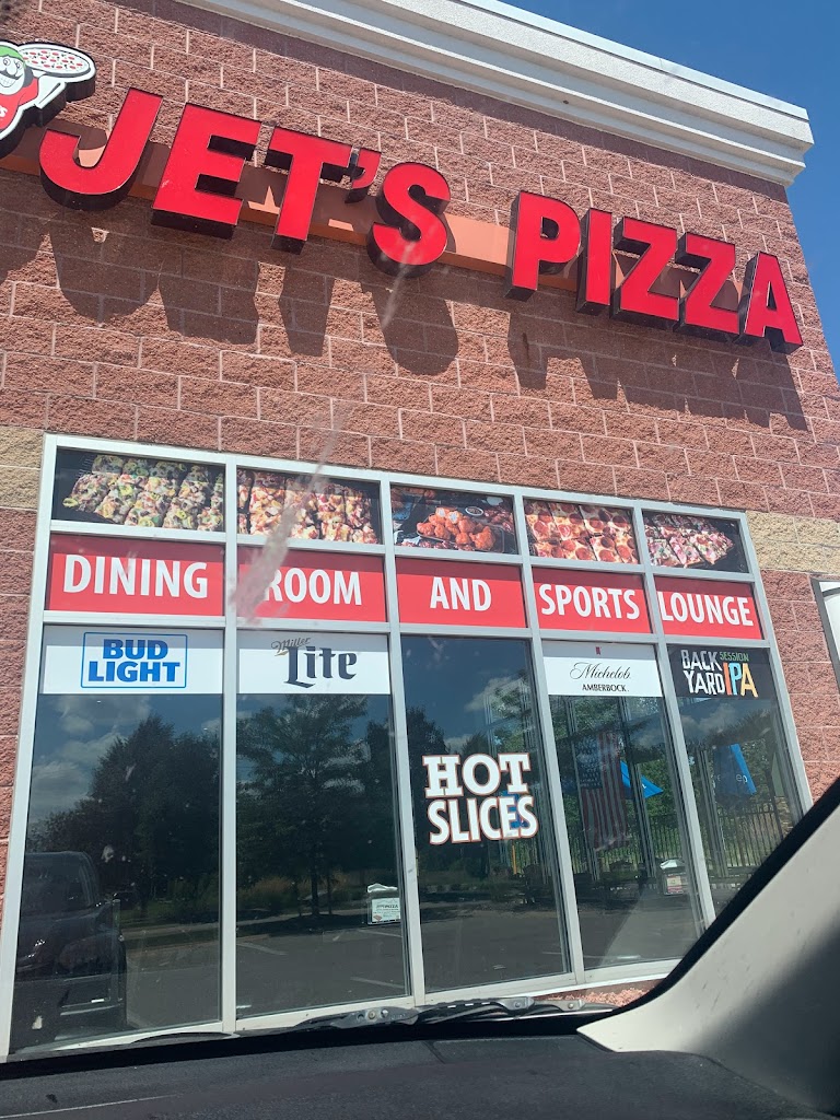 Jet's Pizza 49401