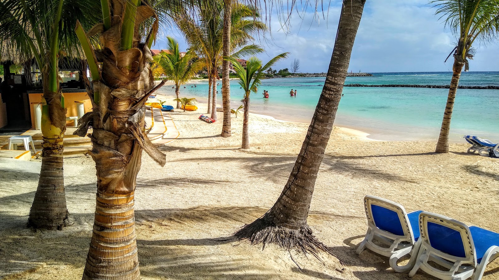 Foto von Puerto Aventuras beach mit beiger sand Oberfläche