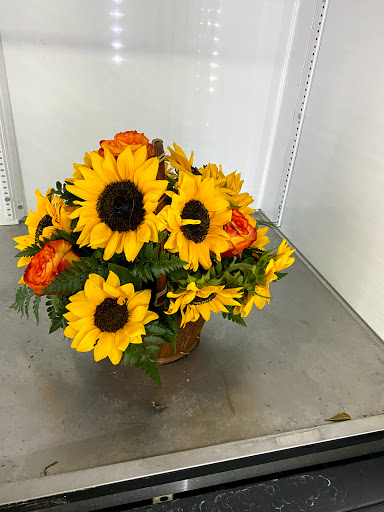 Florist «House of Flowers», reviews and photos, 1728 W Main St #2, Dothan, AL 36301, USA