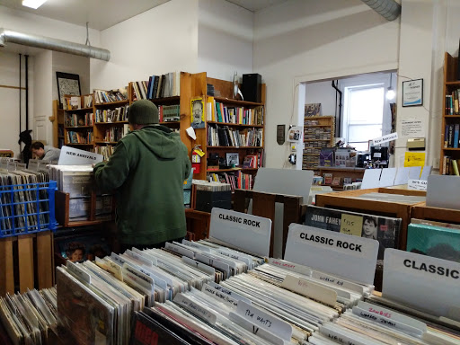 Record Store «Irvington Vinyl», reviews and photos, 9 Johnson Ave, Indianapolis, IN 46219, USA