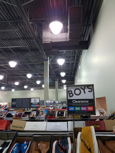 Shoe Store «DSW Designer Shoe Warehouse», reviews and photos, 5031 Shoppes Blvd, Moosic, PA 18507, USA