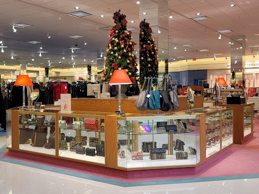 Department Store «Von Maur», reviews and photos, 4000 North Point Cir, Alpharetta, GA 30022, USA