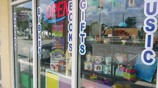 Christian Book Store «Los Cielos Abiertos Christian Bookstore (Libreria Cristiana)», reviews and photos, 6610 Stirling Rd, Hollywood, FL 33024, USA
