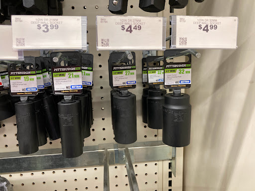 Hardware Store «Harbor Freight Tools», reviews and photos, 1102 W Arbrook Blvd # 104, Arlington, TX 76015, USA