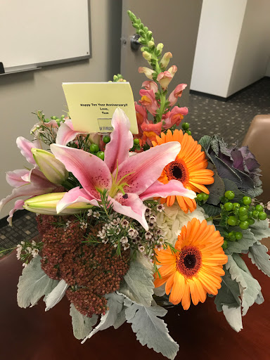 Florist «MC Florist formerly Memorial City Florist», reviews and photos, 712 Wilcrest Dr, Houston, TX 77042, USA