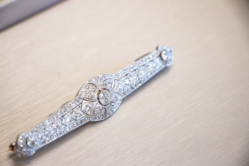 Jewelry Store «J Rankin Jewellers», reviews and photos, 505 5th Ave S a103, Edmonds, WA 98020, USA