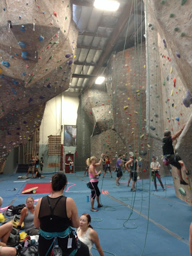 Rock Climbing Gym «Diablo Rock Gym», reviews and photos, 1220 Diamond Way #140, Concord, CA 94520, USA