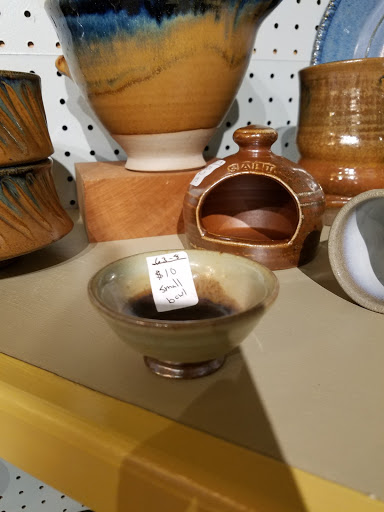 Shopping Mall «West End Garage, Cape May», reviews and photos, 484 W Perry St, Cape May, NJ 08204, USA