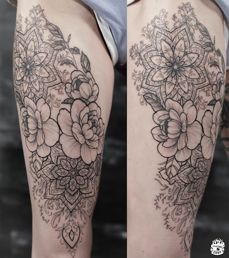 Fleur Lunaire Tattoo