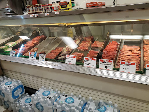 Grocery Store «Gaston Market», reviews and photos, 222 Front St, Gaston, OR 97119, USA