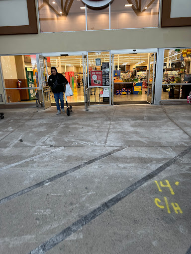 Safeway image