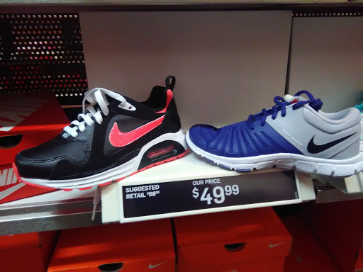 Clothing Store «Nike Factory Store», reviews and photos, 4101 S Carrollton Ave, New Orleans, LA 70119, USA