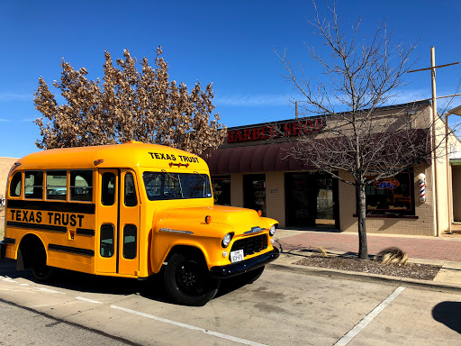 Barber Shop «LEGENDZ CLASSIC BARBER SHOP», reviews and photos, 207 N Center St, Arlington, TX 76011, USA