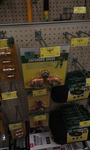 Hardware Store «Harbor Freight Tools», reviews and photos, 1349 N Blackstone Ave, Fresno, CA 93703, USA