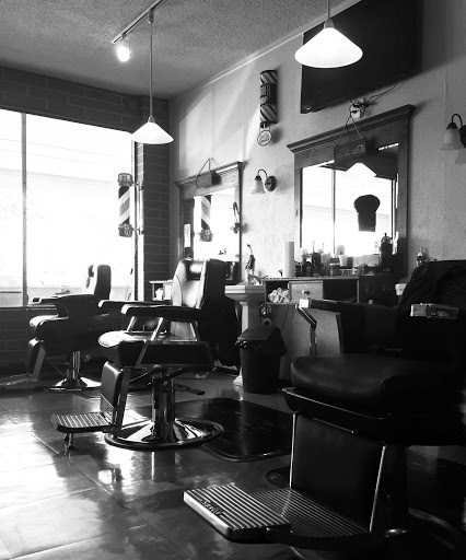 Barber Shop «Applewood Village Barbershop», reviews and photos, 2070 Youngfield St, Lakewood, CO 80215, USA