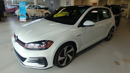 Car Dealer «Folsom Lake Volkswagen», reviews and photos, 12565 Auto Mall Cir, Folsom, CA 95630, USA