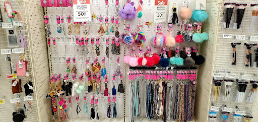 Craft Store «Michaels», reviews and photos, 2109 N Prospect Ave, Champaign, IL 61822, USA