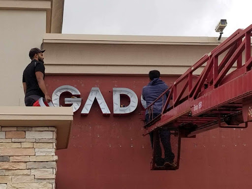 Phone Repair Service «Gadget MD- Cell Phone Repair», reviews and photos, 11660 Westheimer Rd #111, Houston, TX 77077, USA