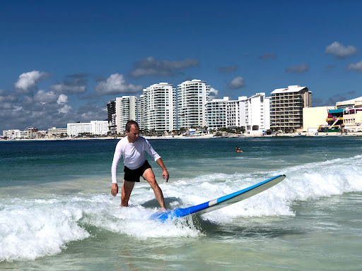 Surf School by Highlife México