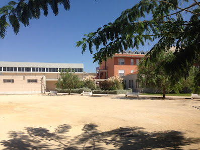 Instituto de Educación Secundaria Camilo José Cela Avda. Profesor Diego Gutiérrez Mudarra, 4, 29320 Campillos, Málaga, España