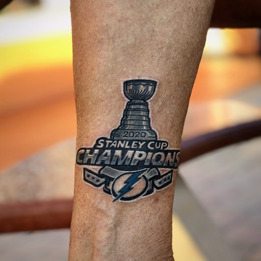 Tattoo Shop «Paradise Tattoo», reviews and photos, 2801 Estero Blvd, Fort Myers Beach, FL 33931, USA