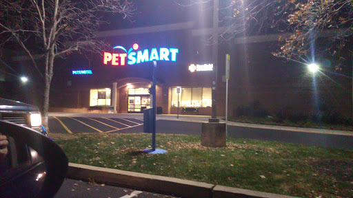 Pet Supply Store «PetSmart», reviews and photos, 145 Witchwood Dr, North Wales, PA 19454, USA