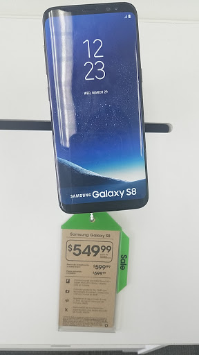 Cell Phone Store «Cricket Wireless Authorized Retailer», reviews and photos, 6946 Cermak Rd, Berwyn, IL 60402, USA